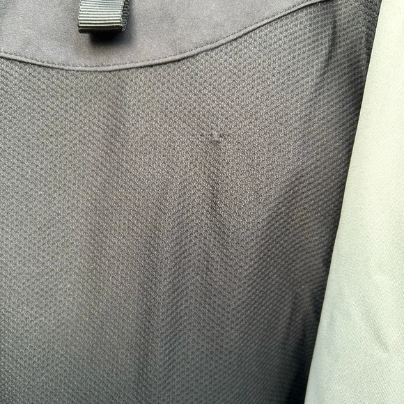 Lululemon The Rain Is Calling Jacket, size 6 - Picture 16 of 16